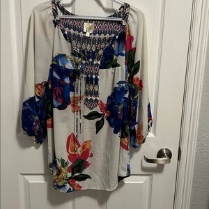 Fig and Flower 2x Blue floral tunic top